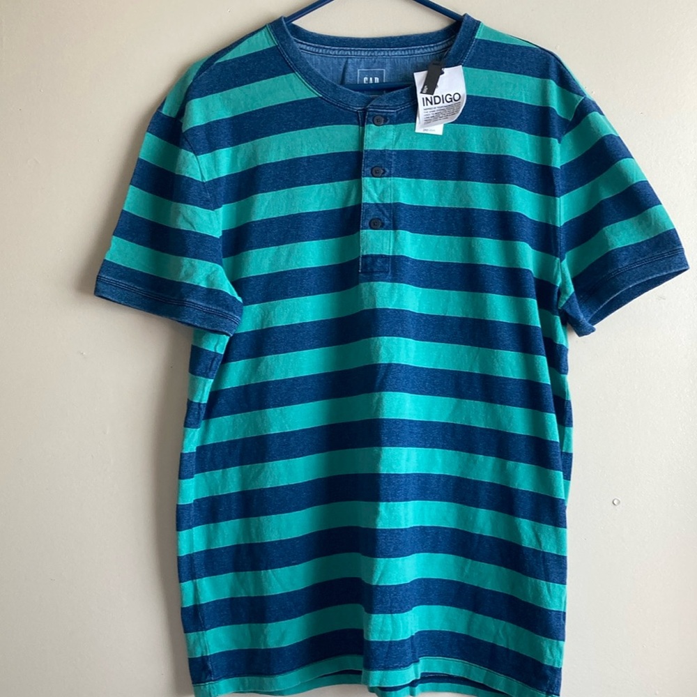 Gap men’s shirt Indigo 1969 Retro new with tags.